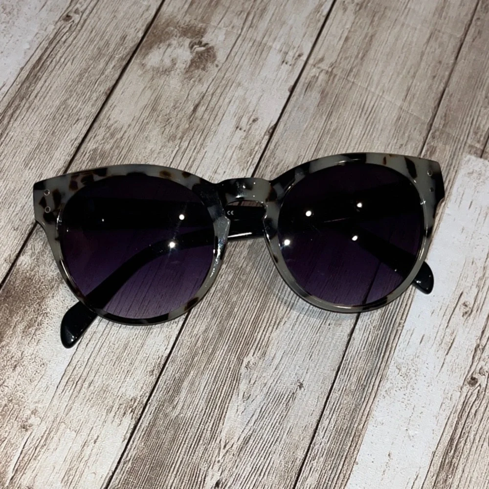X-RAY round cat eye tortoise shell brown and beige Gradient Sunglasses